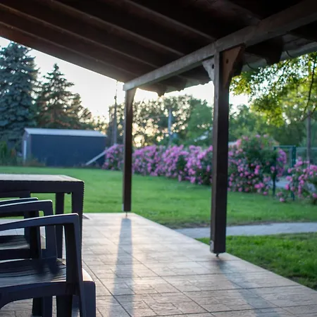 Kiskakas Vendeghaz Székkutas